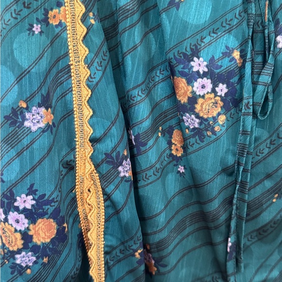 Free People floral lace slip romper in a gorgeous teal blue tone 🌿 - Picture 6 of 7